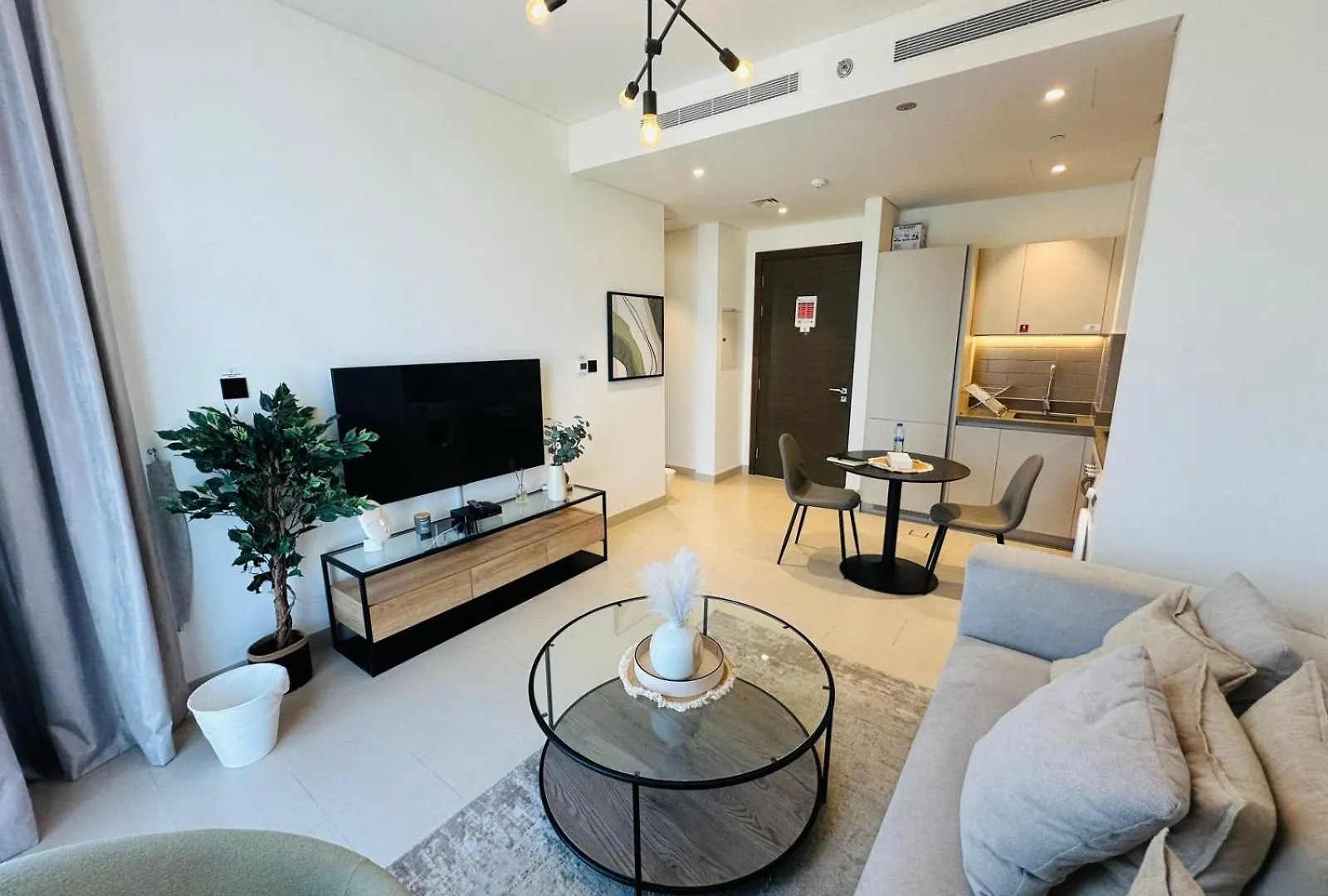 Apartment Creek Views 1 Bedroom Mins To Downtown In Sobha Creek Vistas Dubai