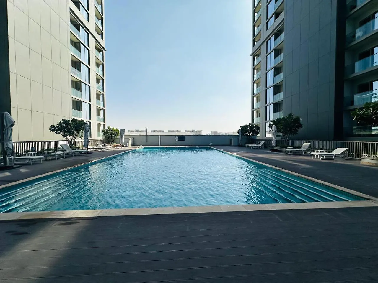 Creek Views 1 Bedroom Mins To Downtown In Sobha Creek Vistas Dubai